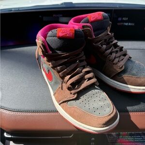 Nike high tops brown w pink
